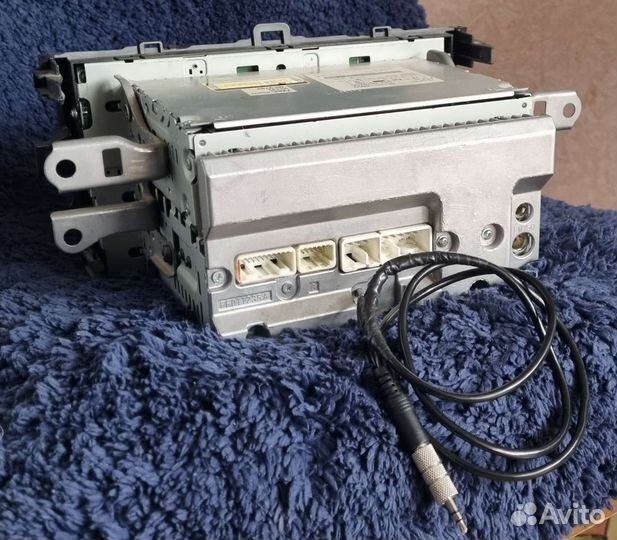 Штатная магнитолана на Toyota