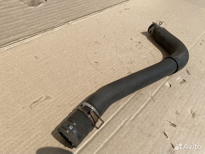 Патрубок радиатора верхний Toyota Corolla 120