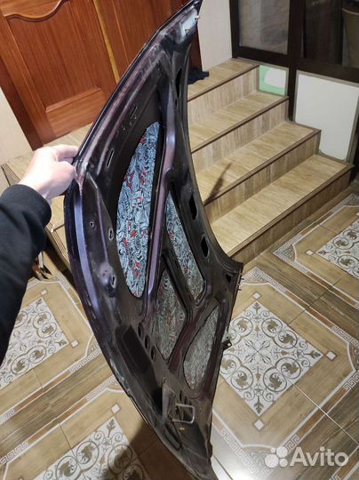Капот на priora