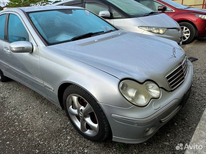 В разборе из Японии Mercedes Benz C180 W203 2005