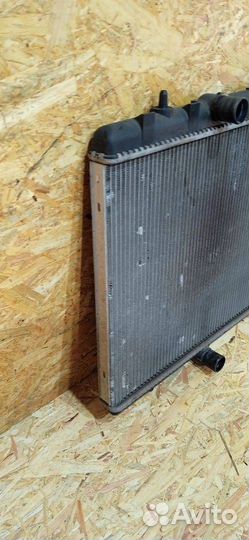 Радиатор основной Peugeot 3008 2012 9917460