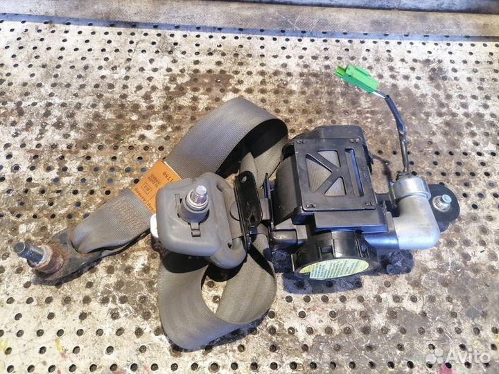 Ремень безопасности Chevrolet Lacetti