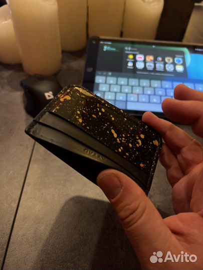 Кардхолдер аутло