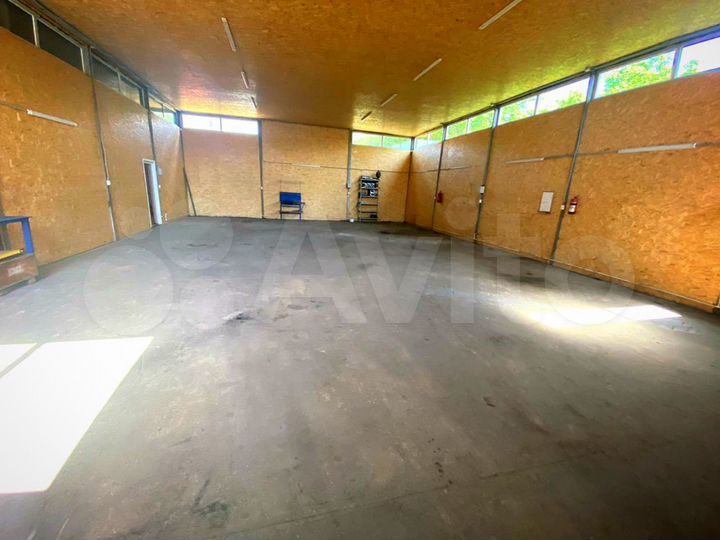 Склад, 762 м²