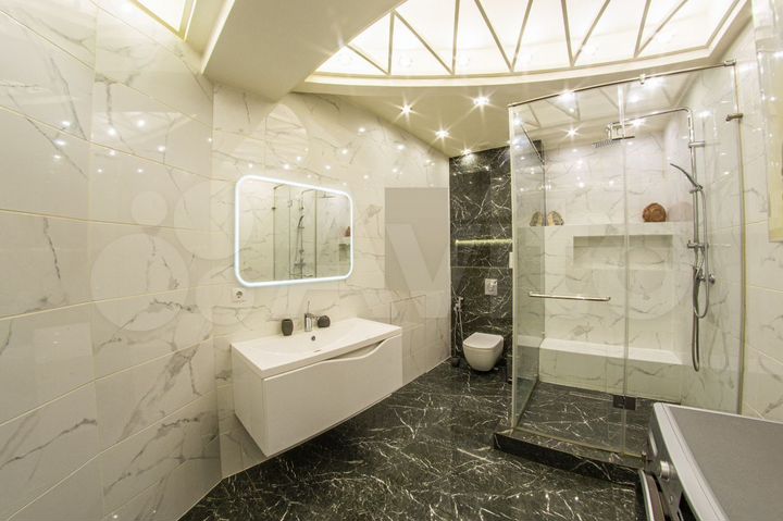 2-к. квартира, 110 м², 1/9 эт.