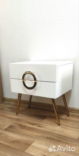 Тумба прикроватная белая