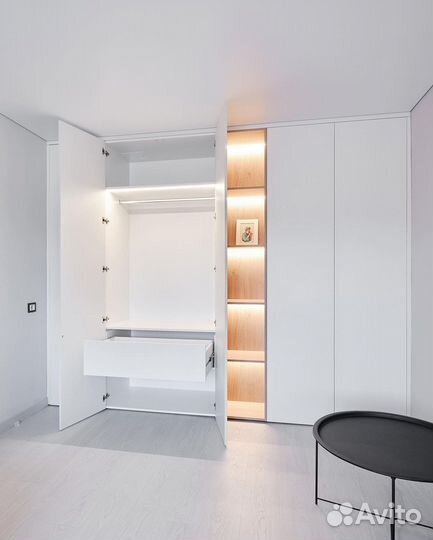 Шкаф распашной