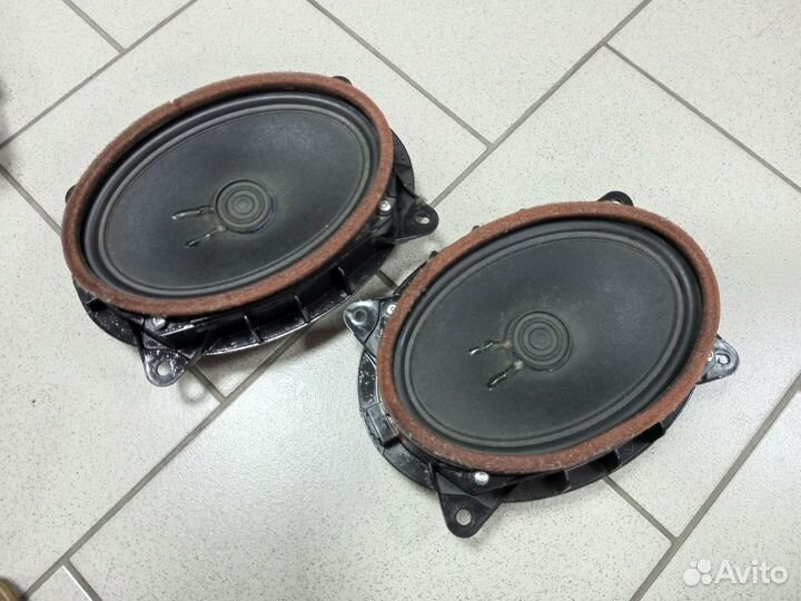 Динамик JBL передний двери Land Cruiser 200