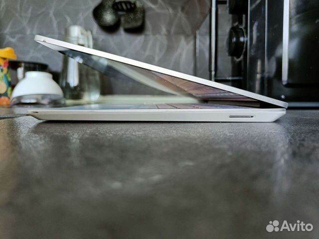 Microsoft Surface Go i5-1035G1 объявление продам