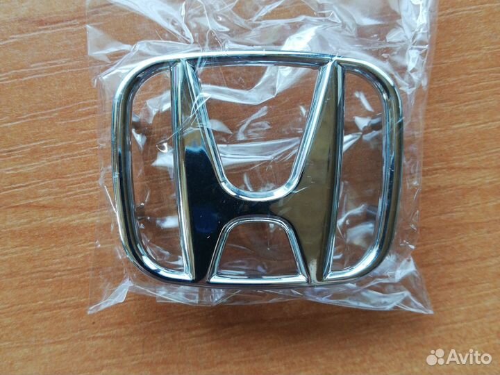 Эмблема на руль honda