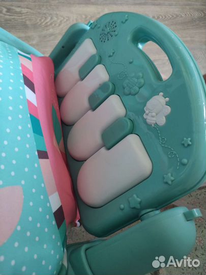 Развивающий коврик с пианино