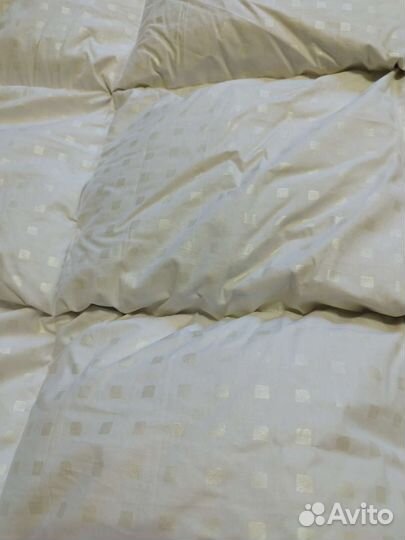 Одеяло пуховое новое. 150x205