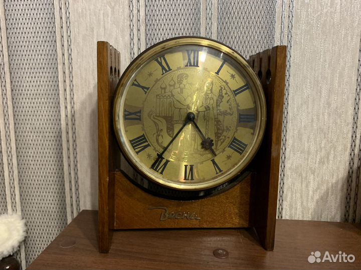 Настольные часы