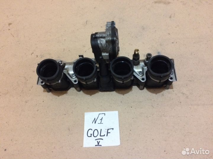 Топливная рампа Volkswagen Golf V 06D133209S