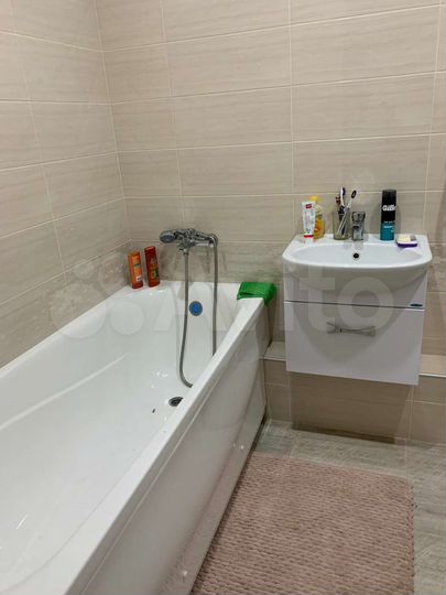 2-к. квартира, 45 м², 4/15 эт.