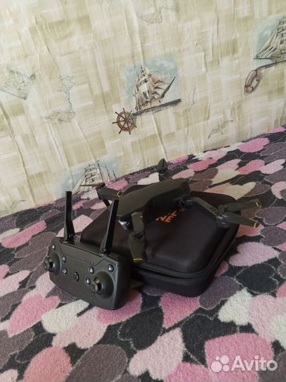 Квадрокоптер с камерой