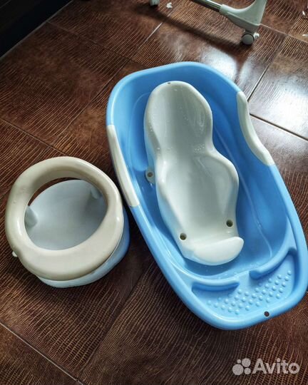 Ванночка с горкой, стульчик для купания