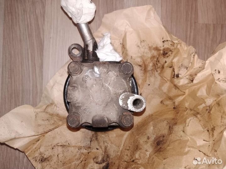 Насос гура Ниссан примера р12