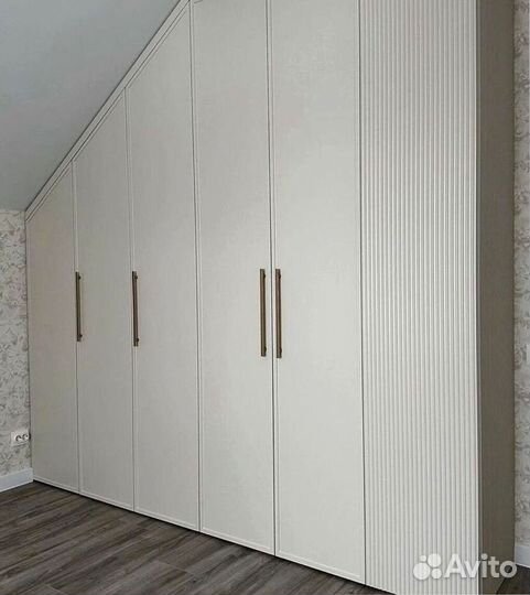 Шкафы распашные на заказ