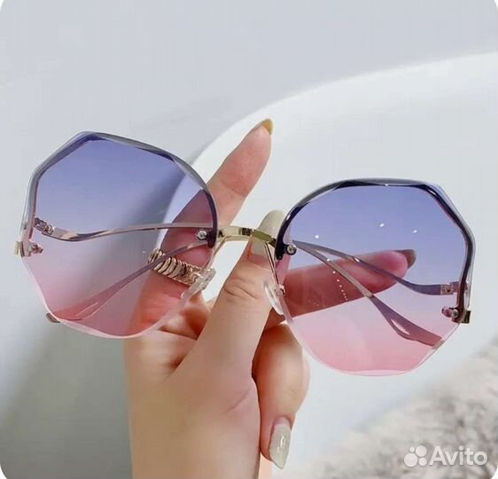 Очки солнцезащитные