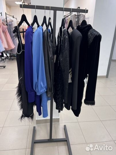 Стойка для одежды напольная