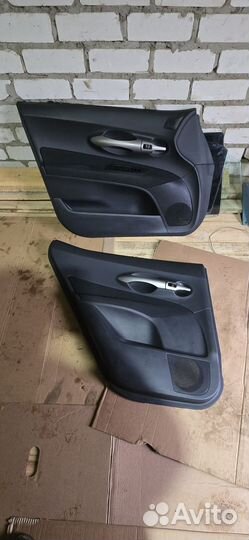 Дверные карты toyota auris E150