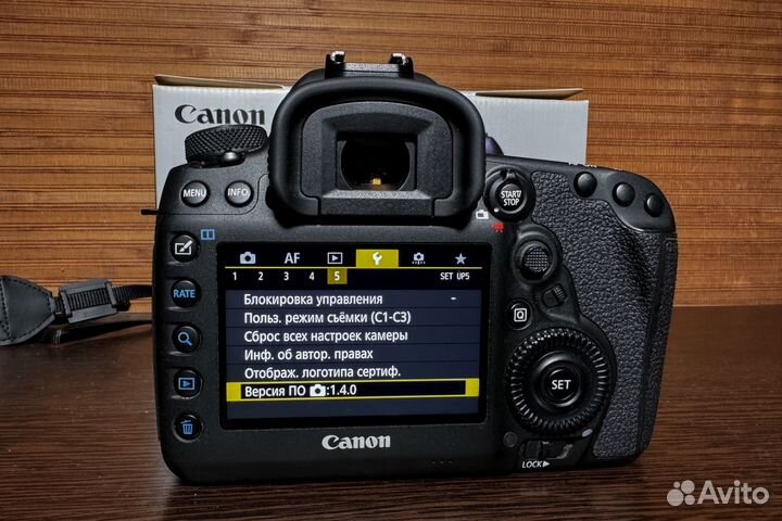 Зеркальный фотоаппарат Canon EOS 5D mark IV