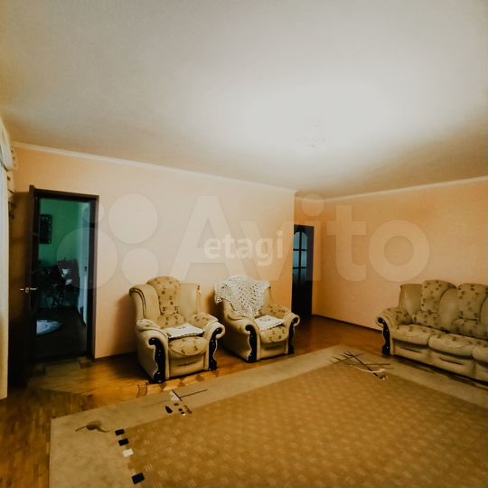 3-к. квартира, 113 м², 1/6 эт.