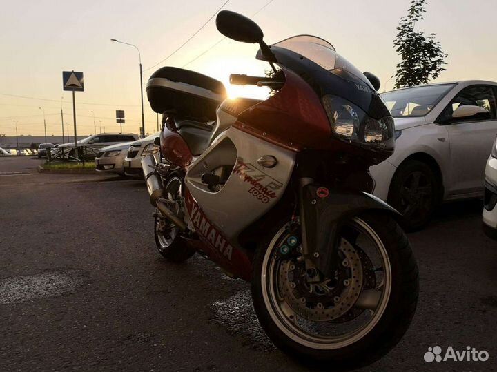 Yamaha yzf1000r Thunderace