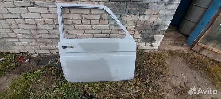 Двери на ниву 21213