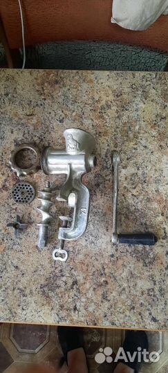 Мясорубка ручная СССР чугунная