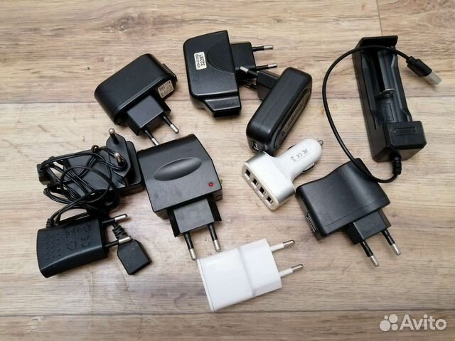 Зарядное устройство/чехлы для телефона, кучей