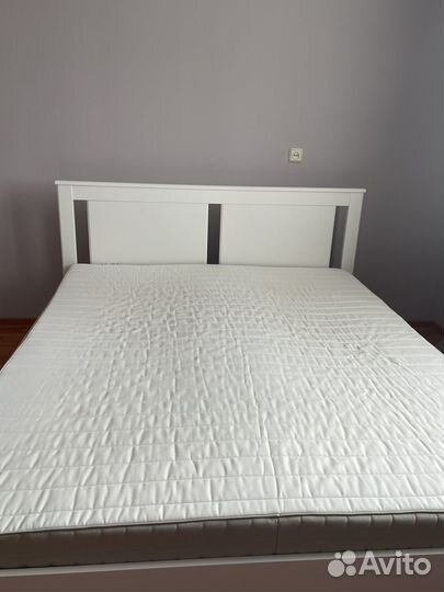 Кровать двуспальная IKEA