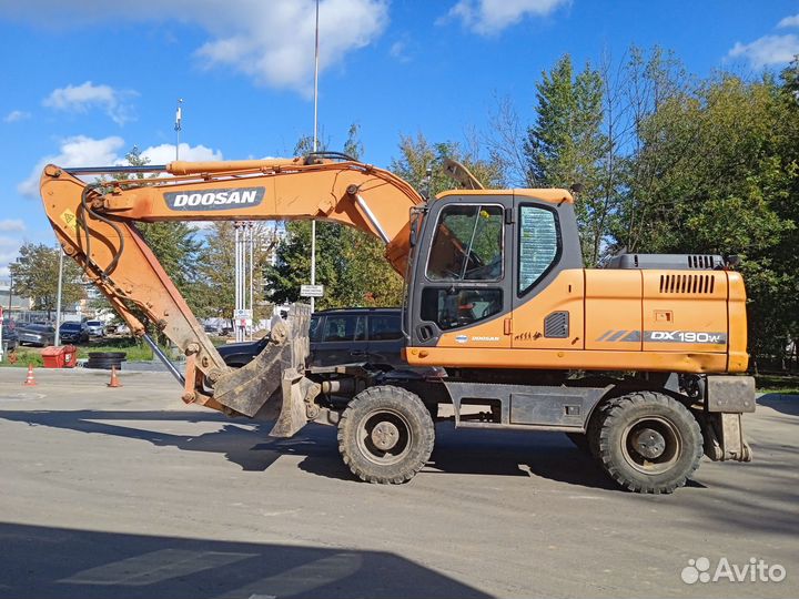 Колёсный экскаватор DOOSAN DX190W, 2012