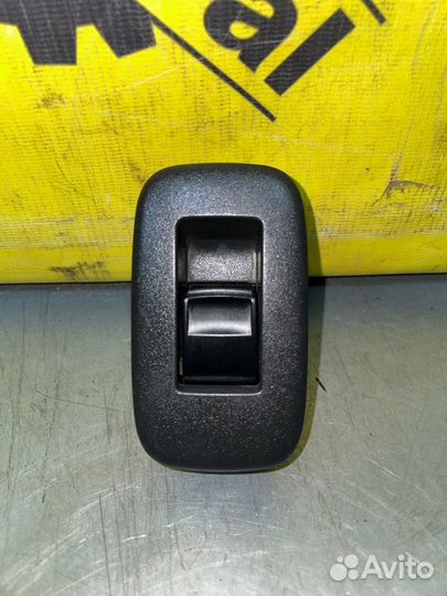 Кнопка стеклоподъемника Toyota Auris E150 1.4 2008