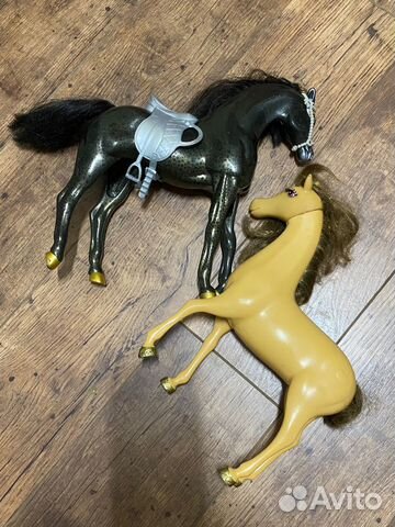 Большие фигурки лошадей