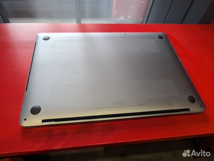 Apple macbook pro 13 2019 touch bar