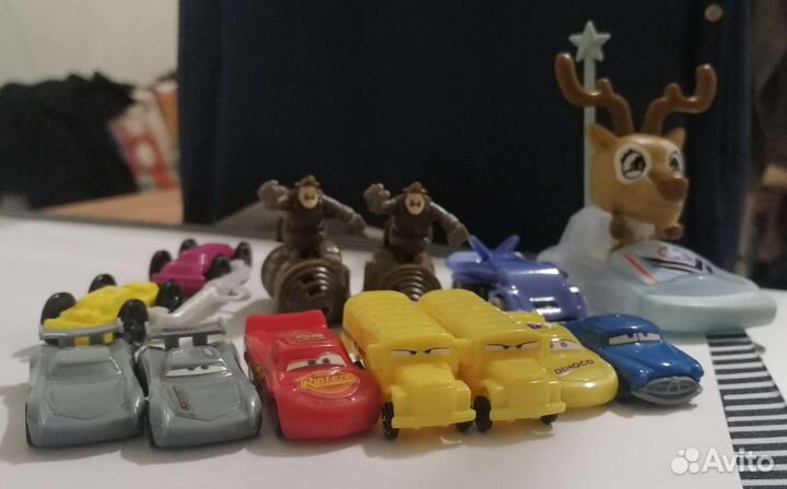 Машинки из киндеров