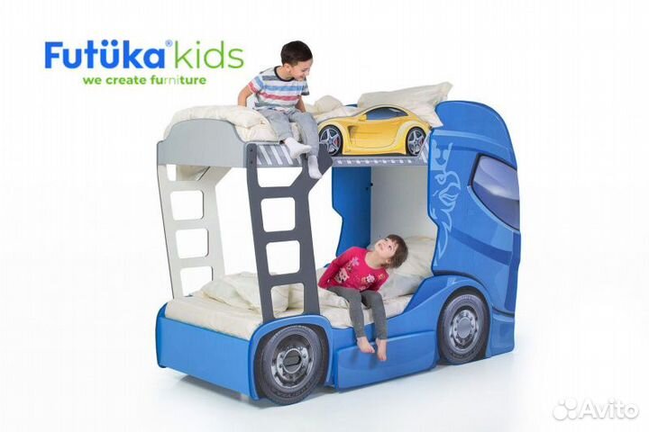 Двухъярусная кровать Скания в виде грузовика