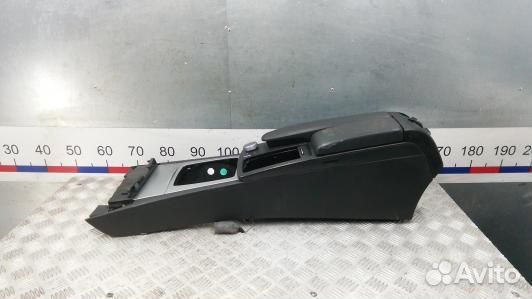 Подлокотник центральный mercedes benz C-class W204