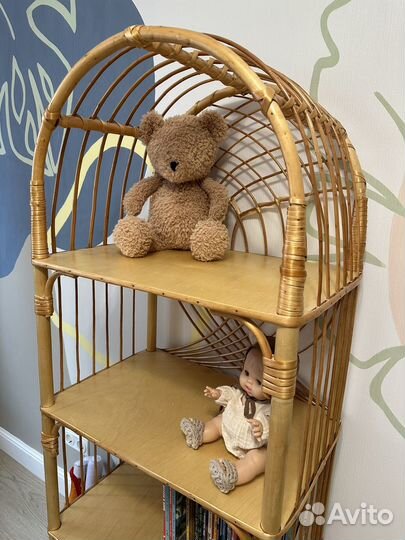 Плетенная этажерка из ивы