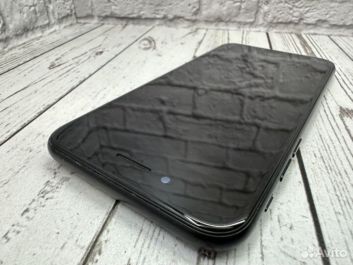 iPhone 7, 128 ГБ