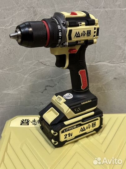 Шуруповерт бесщеточный оригинал