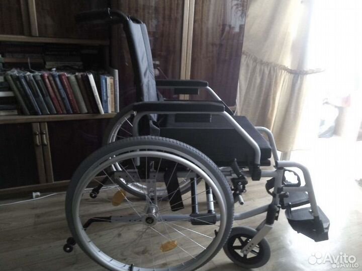 Инвалидная коляска