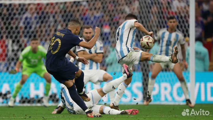 Футбольный мяч Qatar World Cup 2022