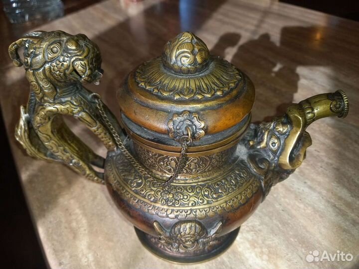 Старинный чайник Тибет 19 век медь бронза