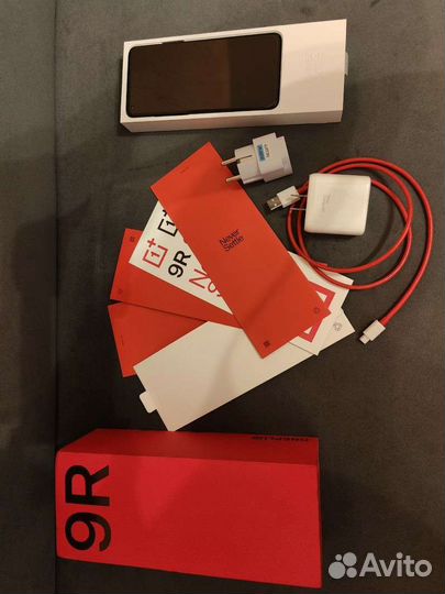 OnePlus 9R, 8/256 ГБ