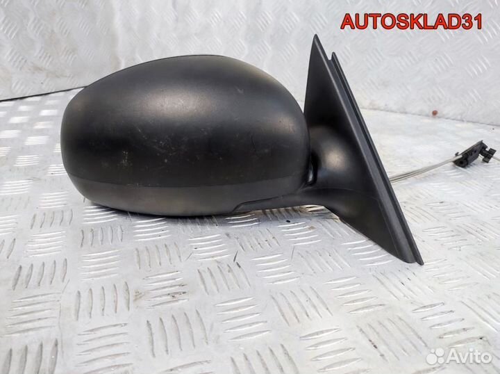 Зеркало правое Skoda Fabia 3 5J1857502AT