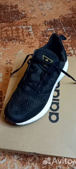 Кроссовки adidas оригинал