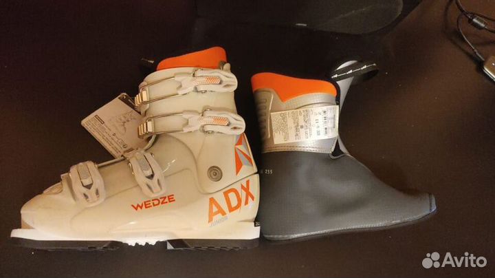 Горнолыжные ботинки для девочки